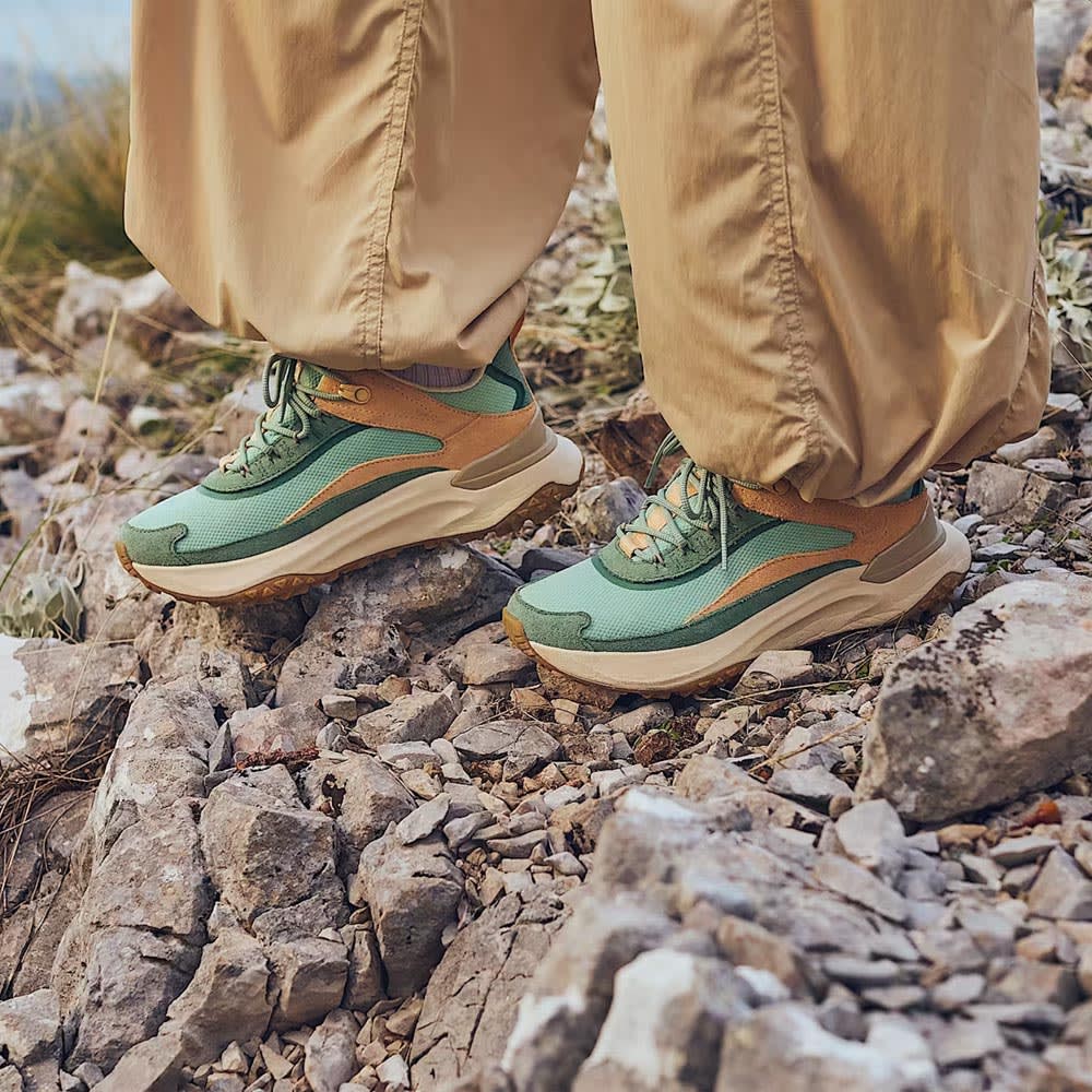 モーション アクセス ウォータープルーフ ロー スニーカー レディース