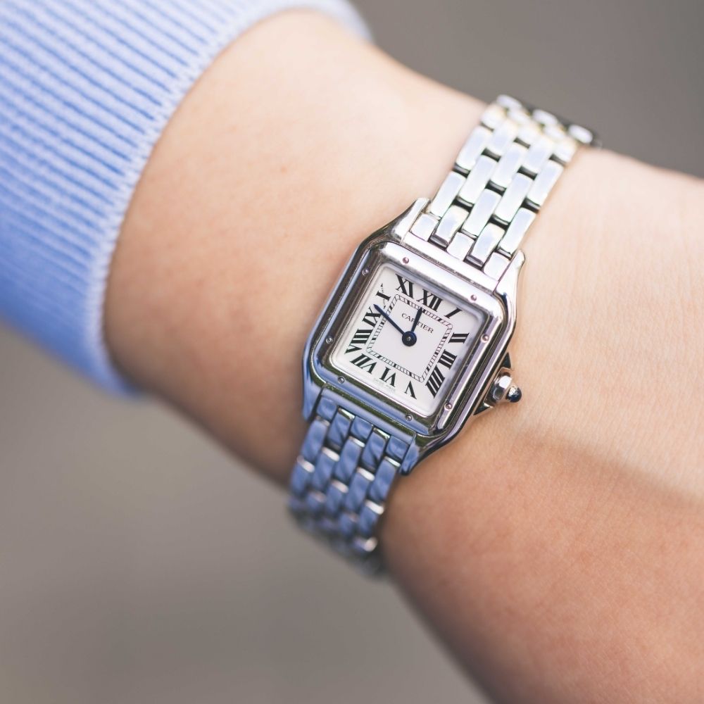 カルティエ】はステンレススチールが合わせやすい！〈SNAP5選〉 | VERY