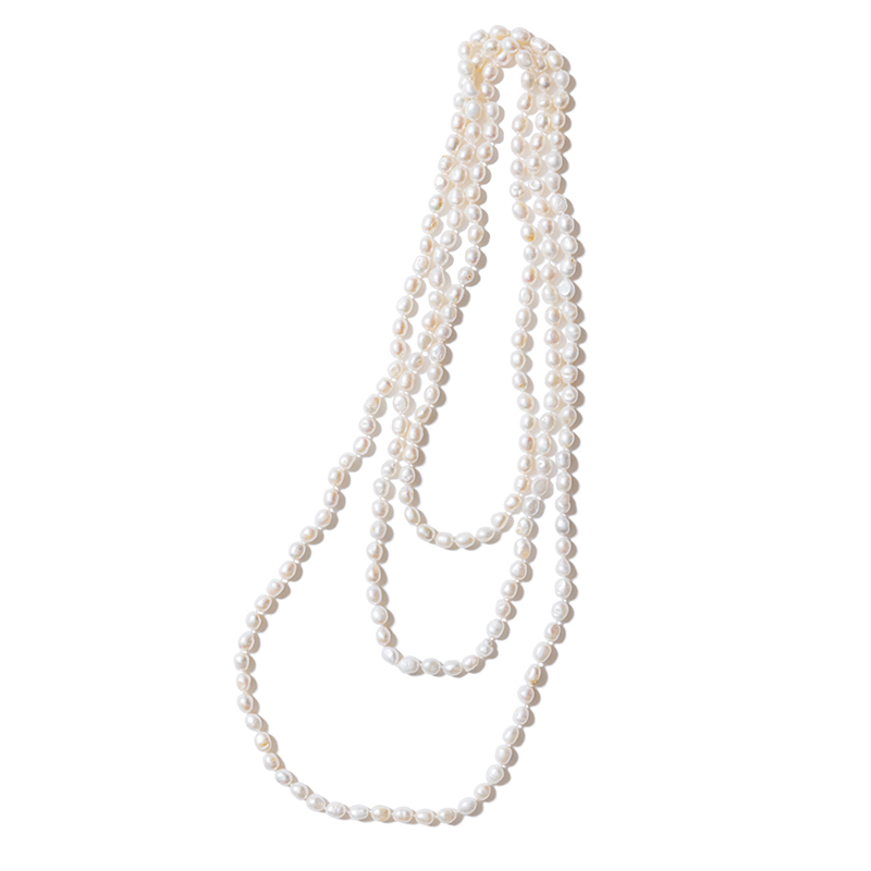 斜めがけパール”で人気沸騰！オシャレママが夢中な【カジャビジュー