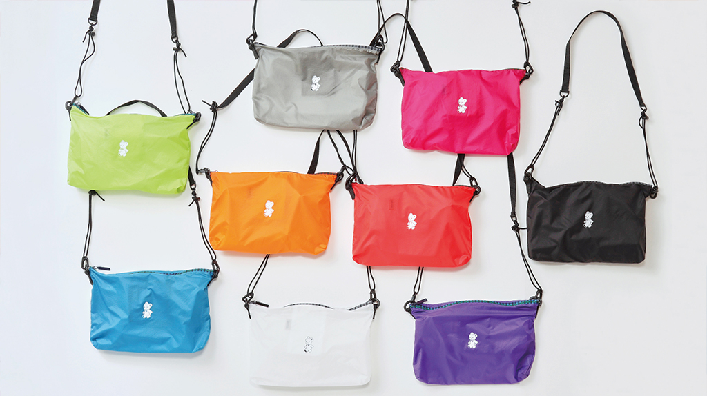ファミリア】軽量「ナイロンバッグ＆ポーチ」は公園やアウトドアに