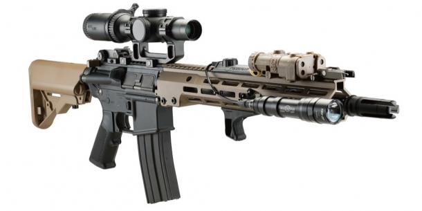 ショートスコープとドットサイト＆マグニファイアを使ったお手本