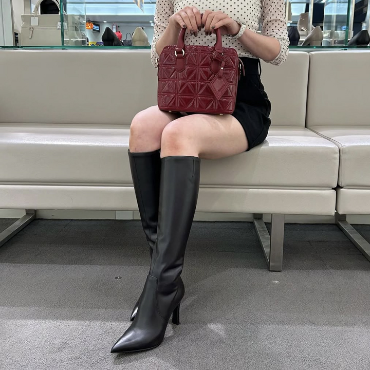 ダイアナ☆シルキーシルエット☆ロングブーツ/完売品 ダイアナ】お客様