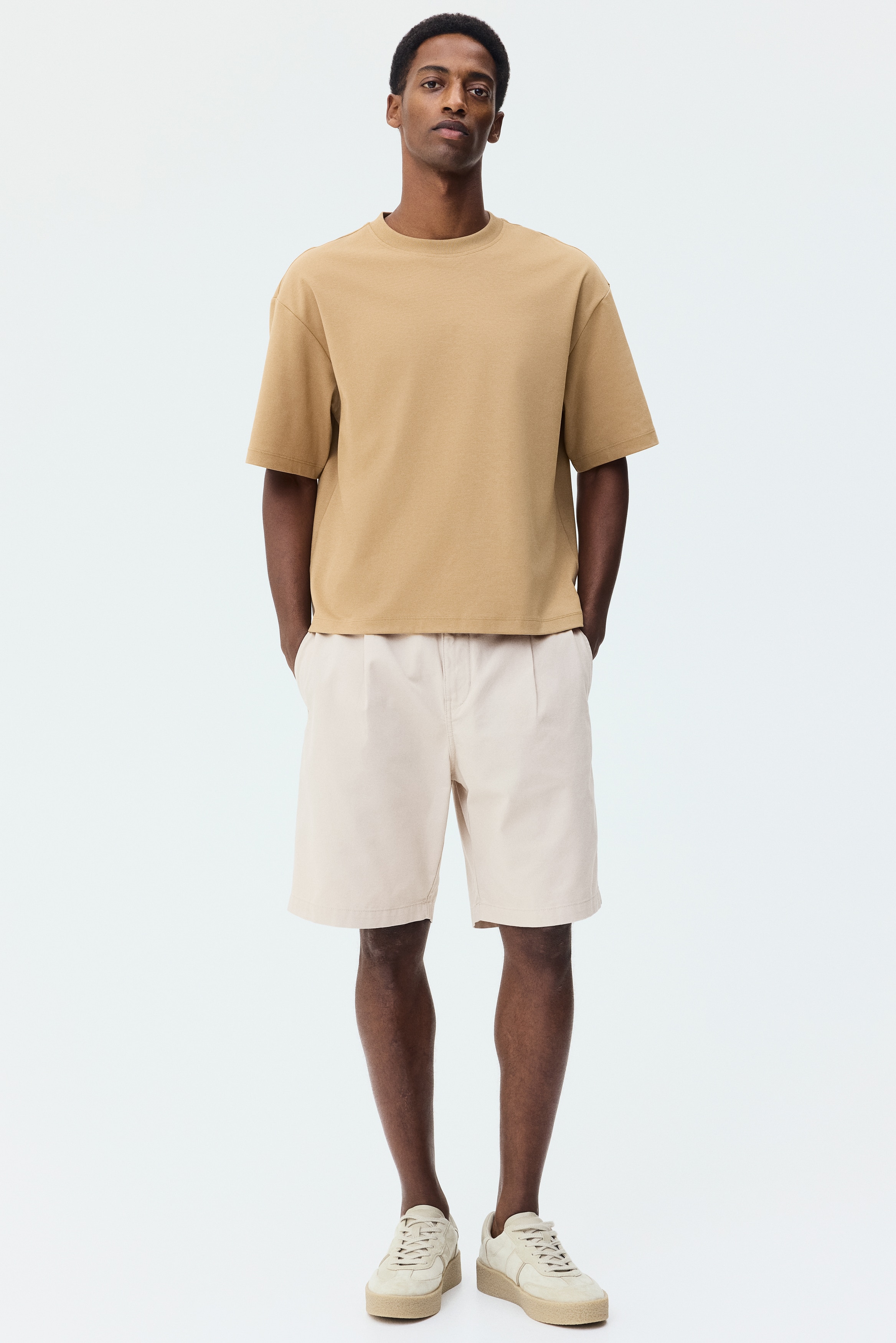 Relaxed-Fit Cotton Chino Shorts - Beige - Men | H&M US