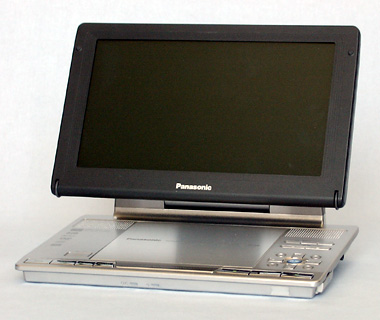 ちょっと高いが満足度は上々――松下ポータブルDVD「DVD-LX95