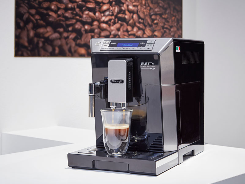 デロンギの最高峰、全自動コーヒーマシン「エレッタ」にできること