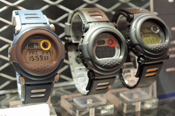 G-SHOCK“ジェイソン”復刻モデルに、ネイビー×グレーの復刻カラー