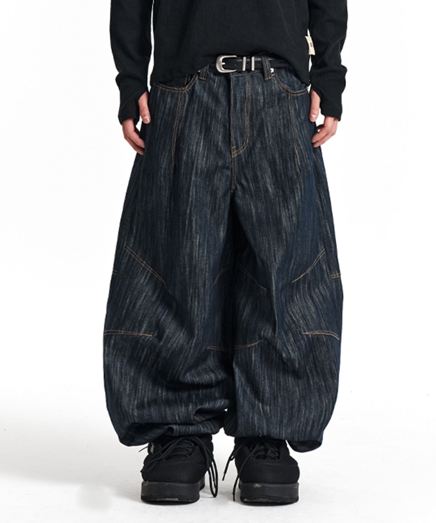 MUSINSA公式 | KICHUL FLOWING WAVE BALLOON DENIM PANTS (RAW INDIGO)