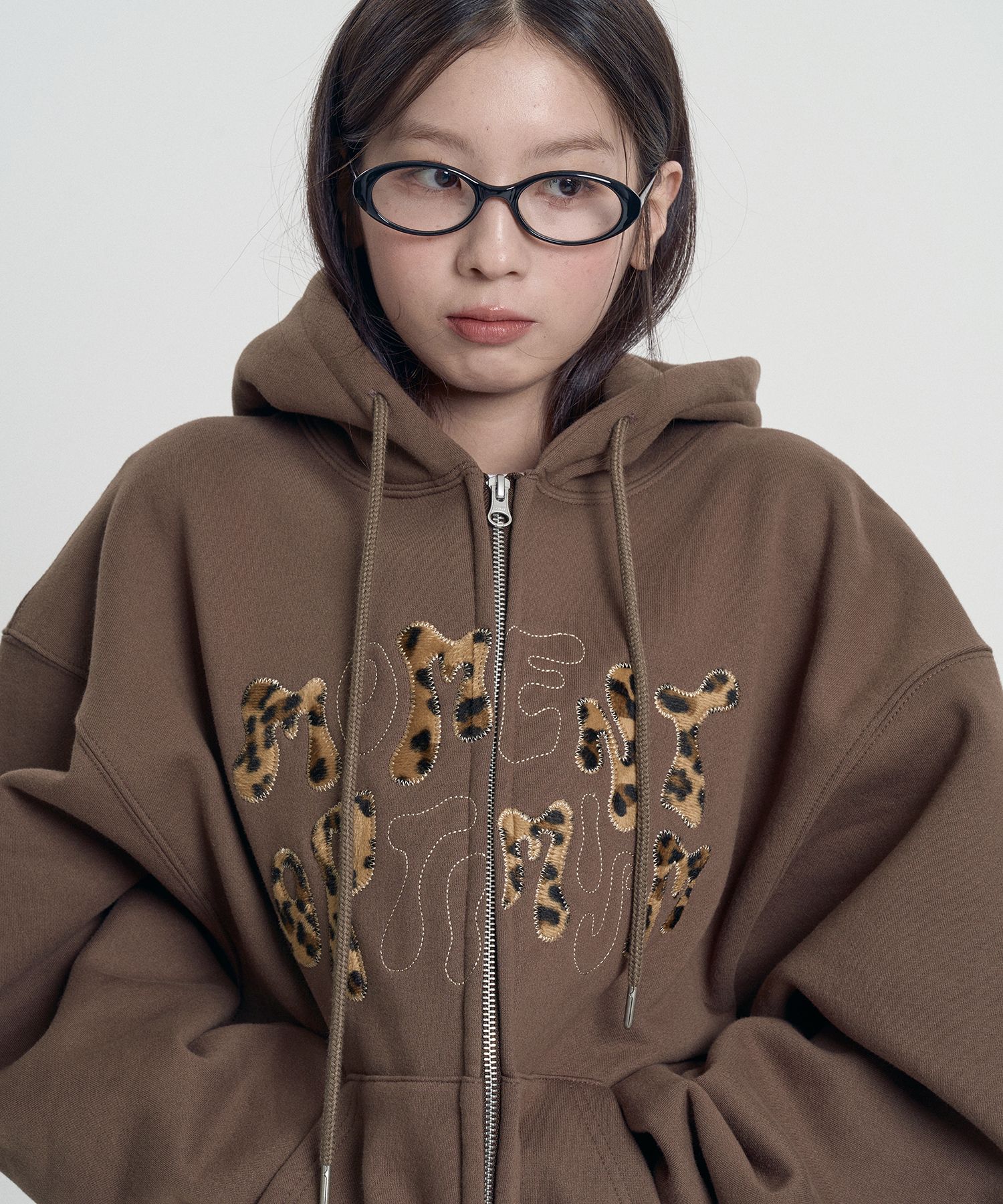 MUSINSA | MOO Leopard Applique Hoodie Zip-Up - Brown