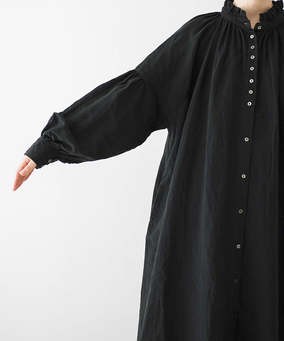 nest Robe ネストローブ 23AW リネン 近江晒しプチフリルチュニック