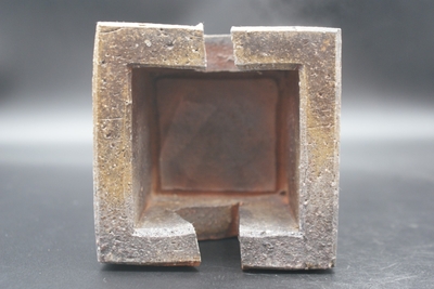 人間国宝》伊勢﨑 淳 作 備前 角花入（桐箱後日） | 陶備堂オンライン