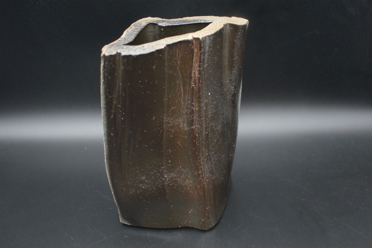 人間国宝》伊勢﨑 淳 作 備前 万年花生(桐箱後日） | 陶備堂オンライン