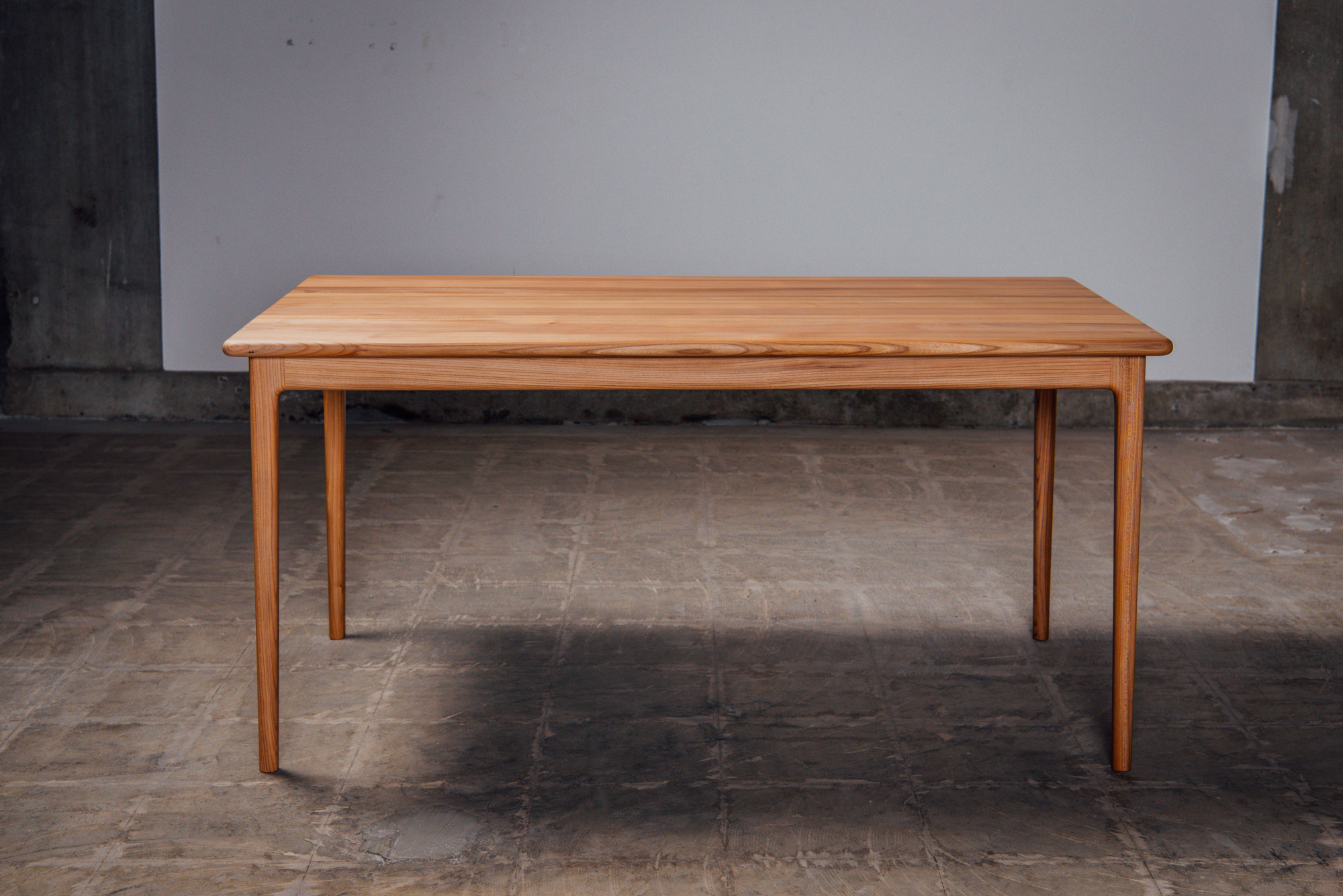 ダイニングテーブル突板天板 W1500 | 栗山家具オンラインストア