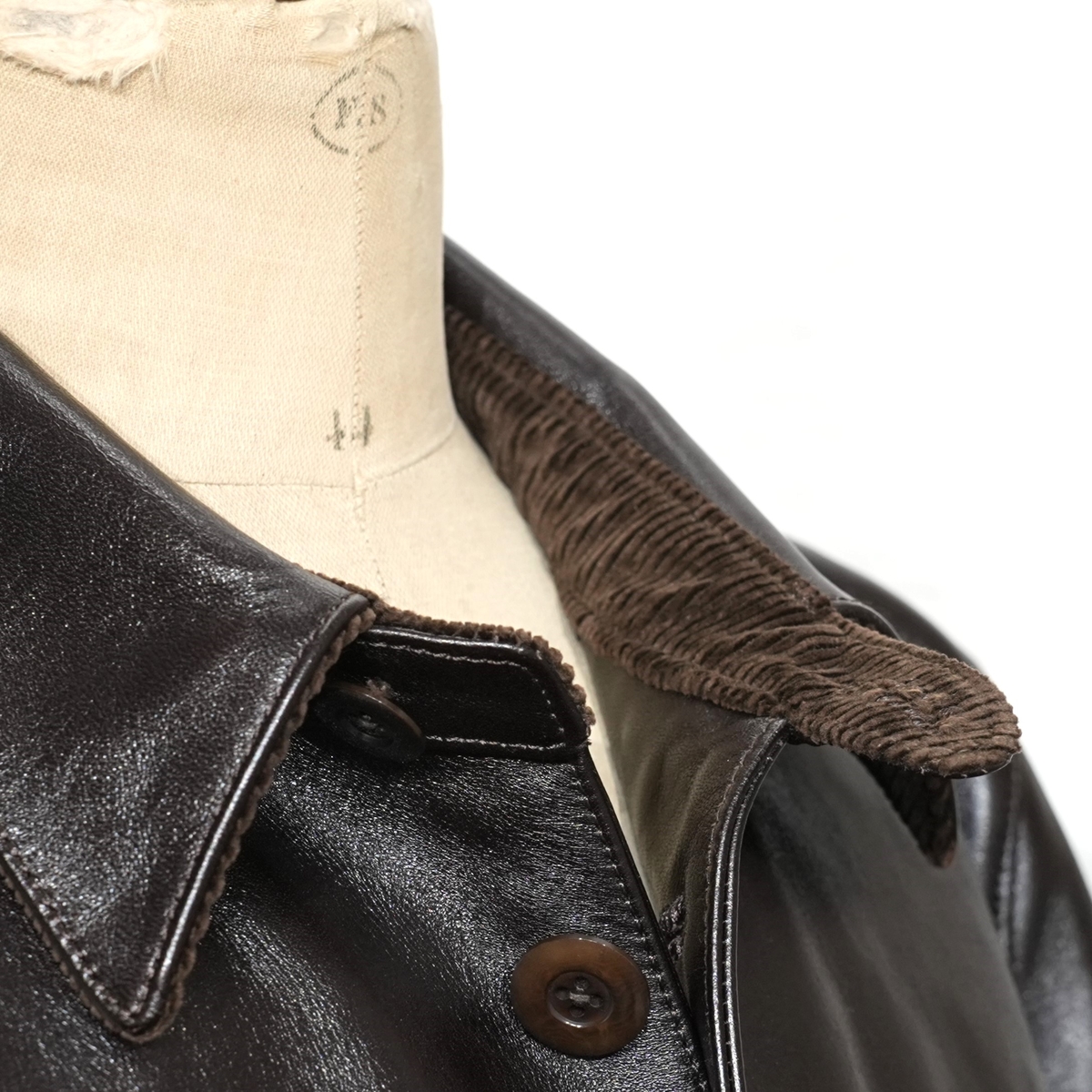 アディクト クローズ ホースハイド カーコート ブラウン | BRYWB