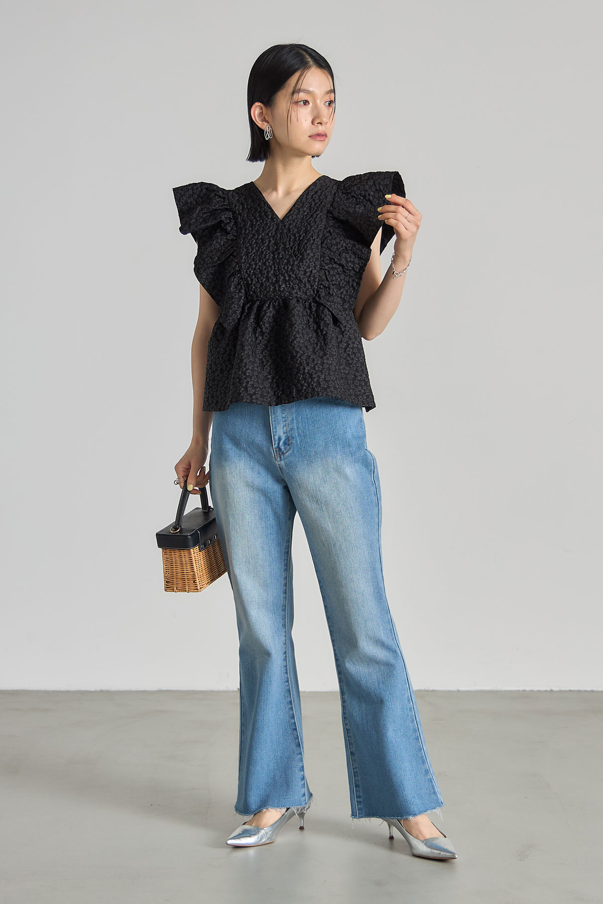 ふくれジャガードペプラムブラウス