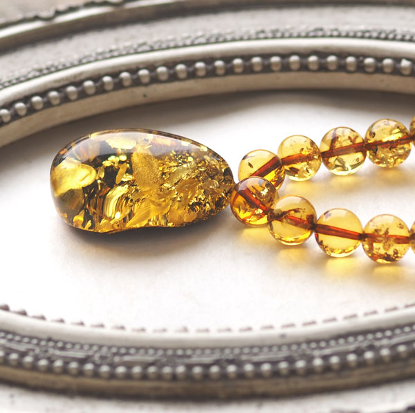 楽天市場】【天然琥珀アンバーネックレス】1点ものアンティーク