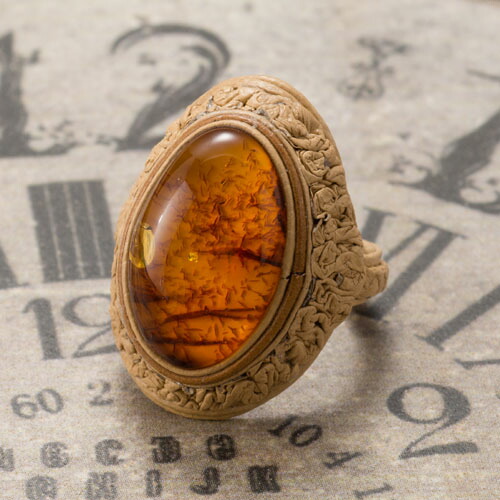 楽天市場】リトアニア産 天然 琥珀 リング 指輪 アンバー 本革 金属