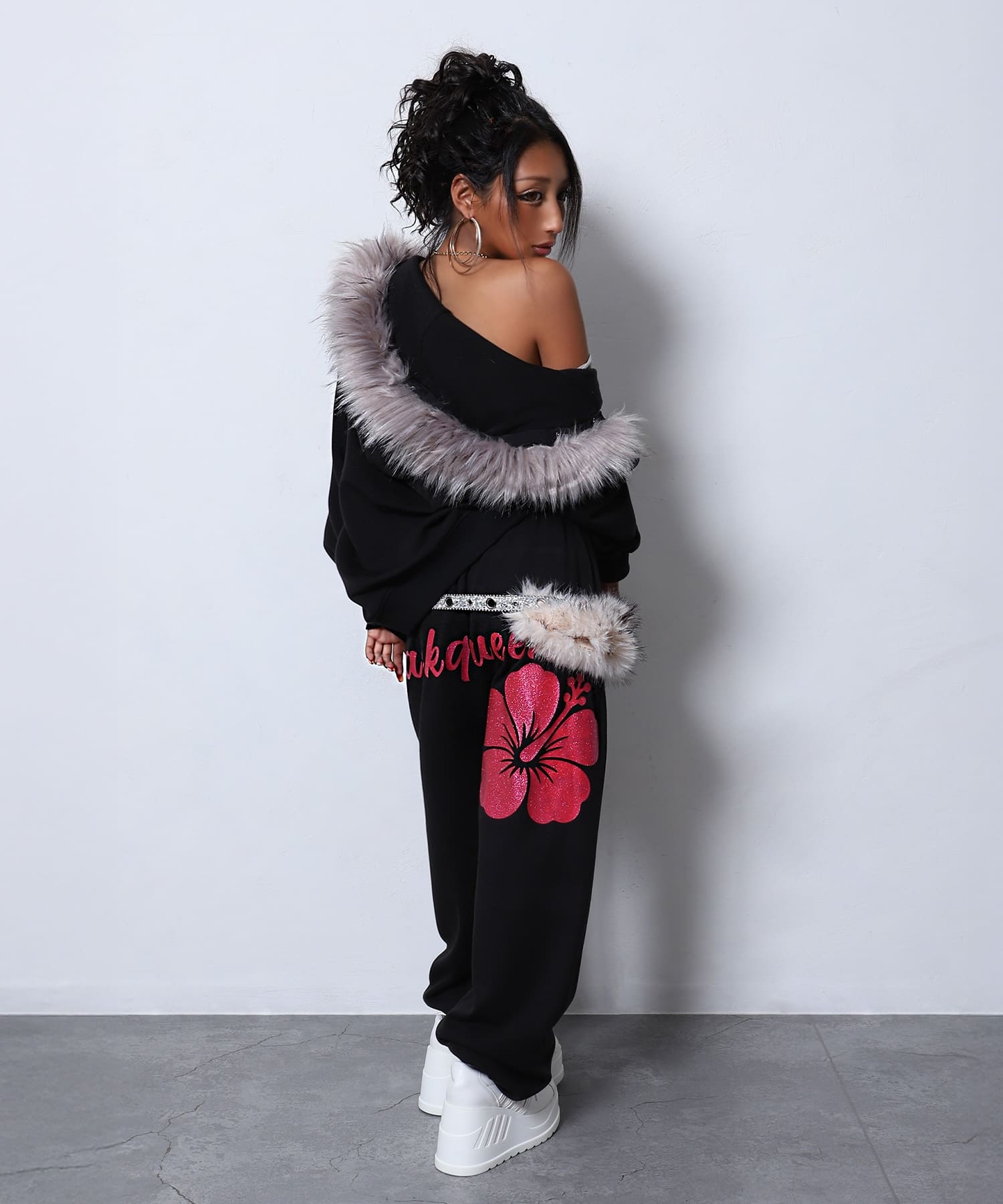 ハイビスカスファーセットアップ | レディースギャルファッション通販