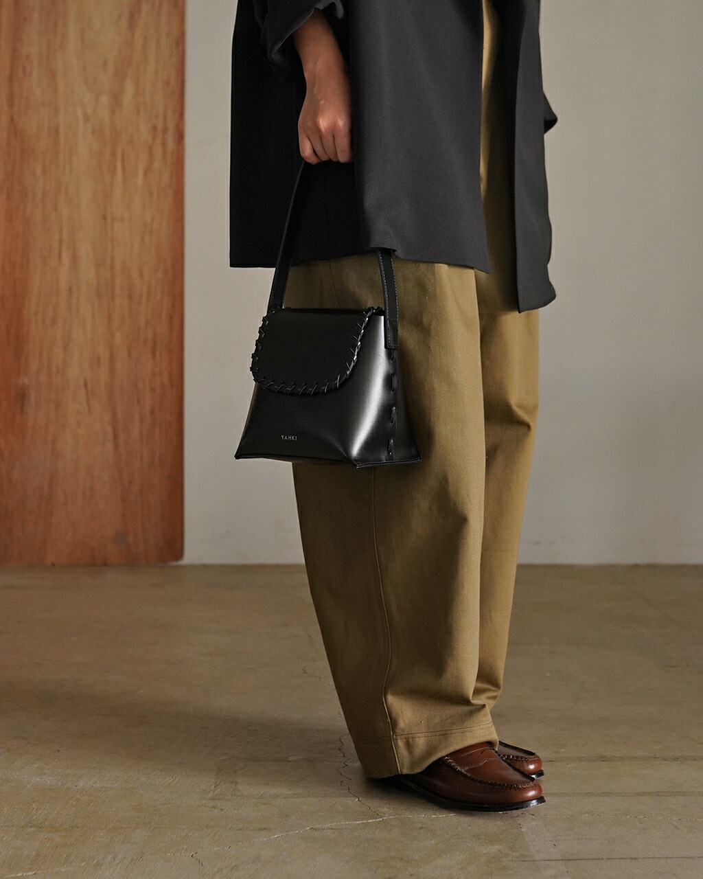 楽天市場】ヤーキ YAHKI ショルダー ハンドバッグ 肩掛け 手持ち ミニ