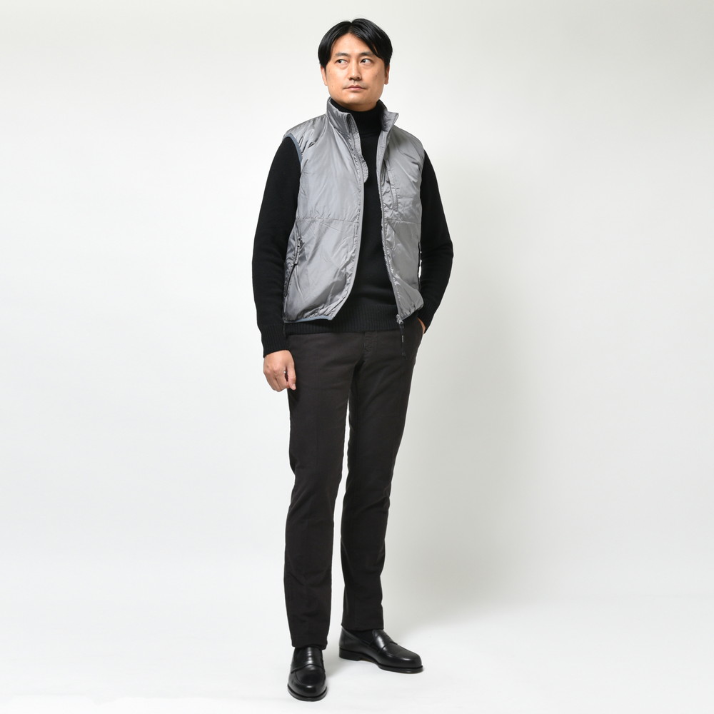 ASPESI（アスペジ）ライトウェイトナイロンスタンドカラーパデッド