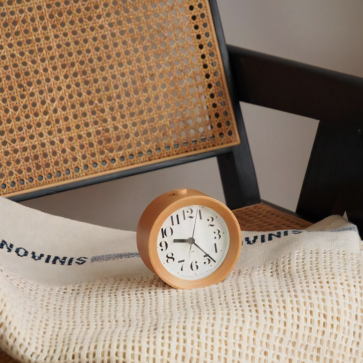 楽天市場】置き時計 おしゃれ 時計 北欧 リキアラームクロック RIKI