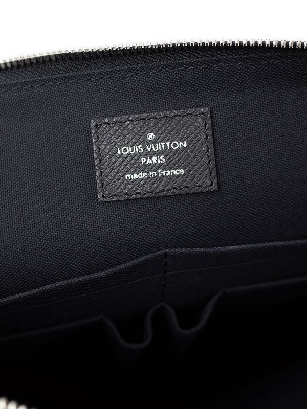 LOUIS VUITTON】ルイヴィトン『タイガ グリゴリ メッセンジャー PM