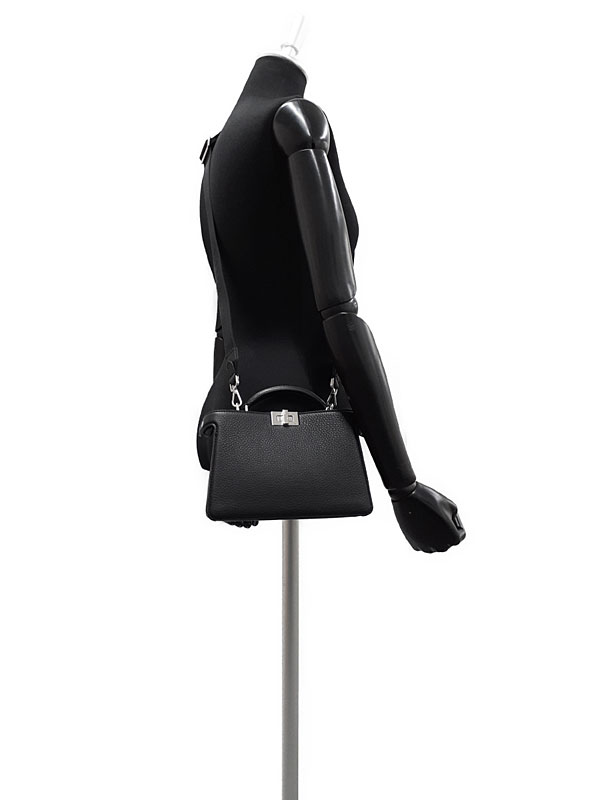 FENDI】フェンディ『ピーカブー アイシーユー エックスクロス』7VA582