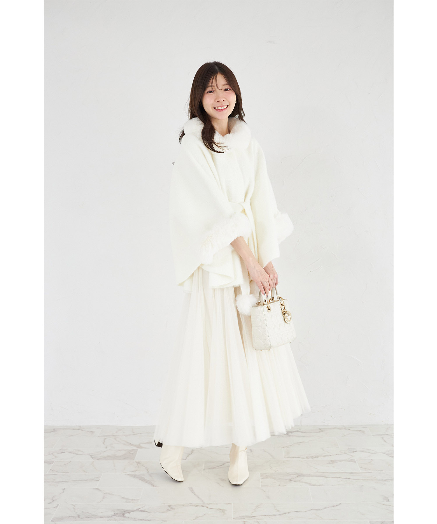 ファー付きポンチョ