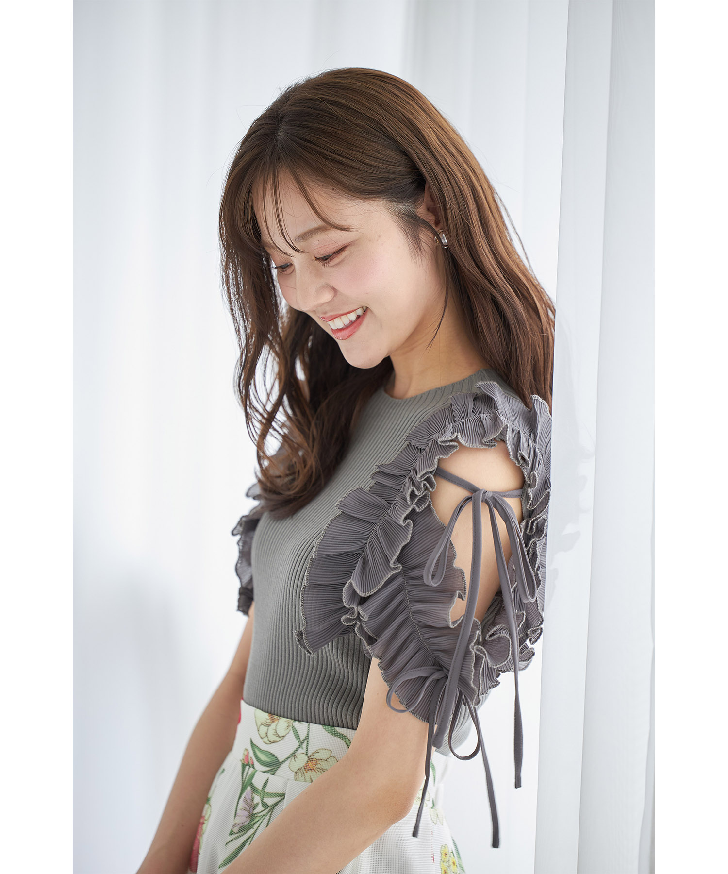 りぼん付きプリーツシフォンフリル切り替えリブニットプルオーバー