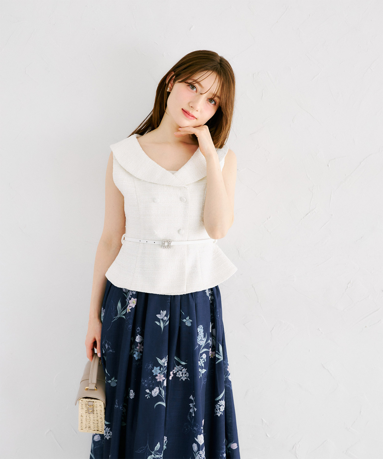 ビジューベルト付きツイードペプラムジレ