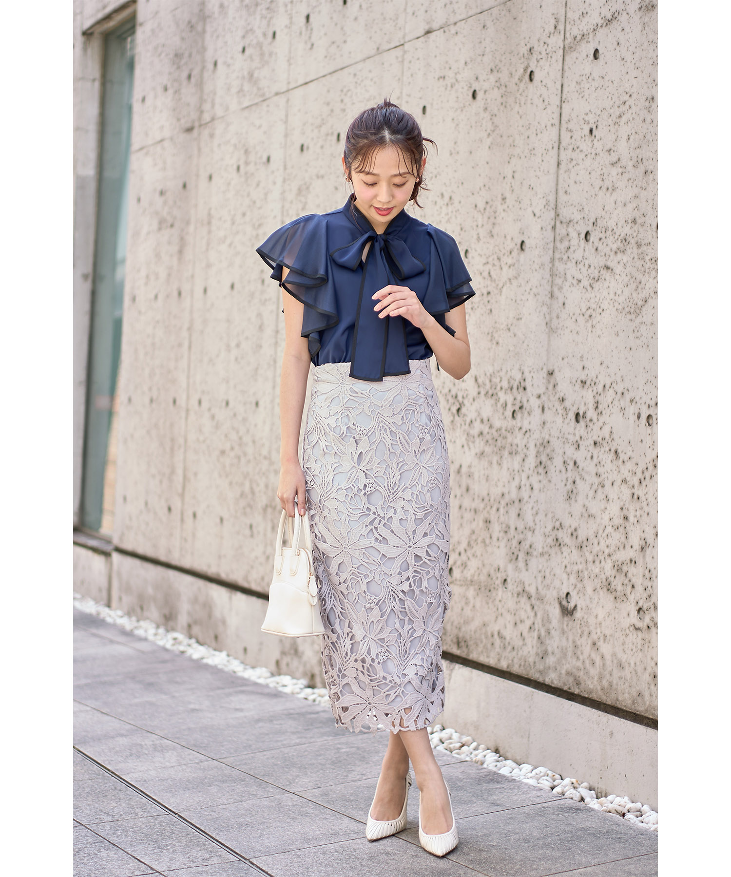 カットワークフラワーレース刺繍タイトスカート