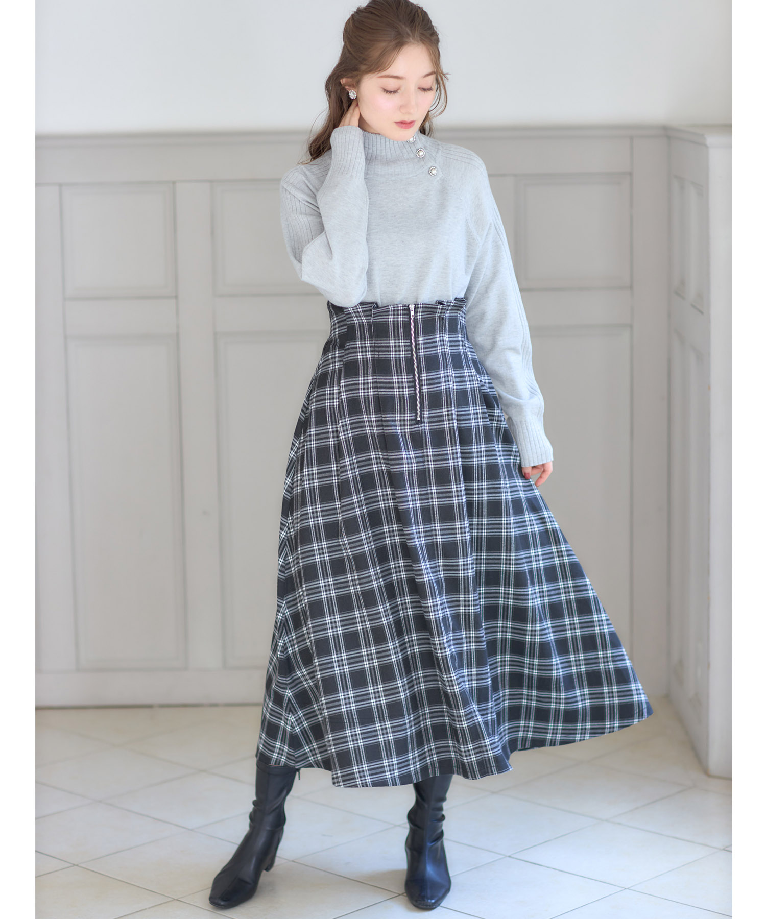 フロントファスナーチェックタックフレアスカート