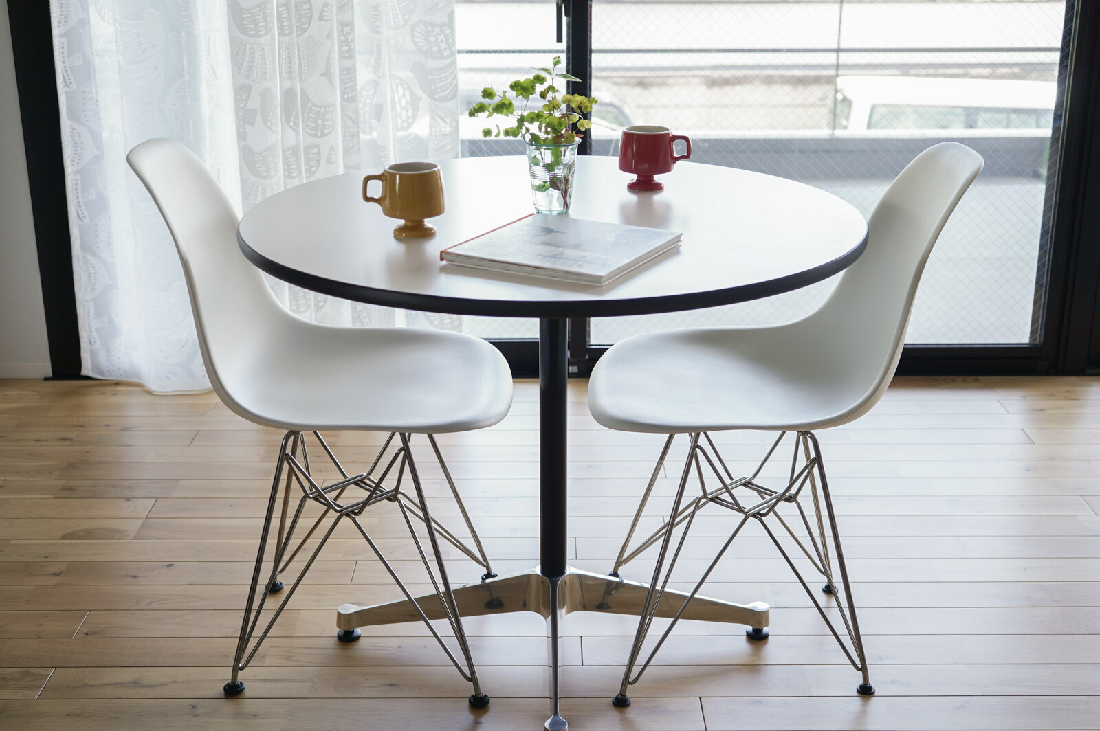 楽天市場】【ハーマンミラー正規品／12年保証／イームズ／本物／ミッド