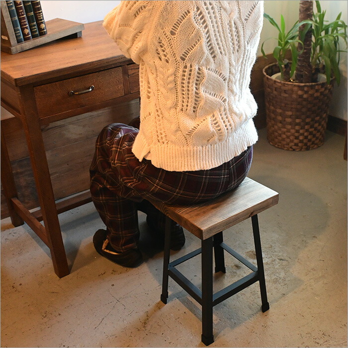 楽天市場】玄関 スツール 木製 43cm 完成品 古材 アイアン脚 腰掛け