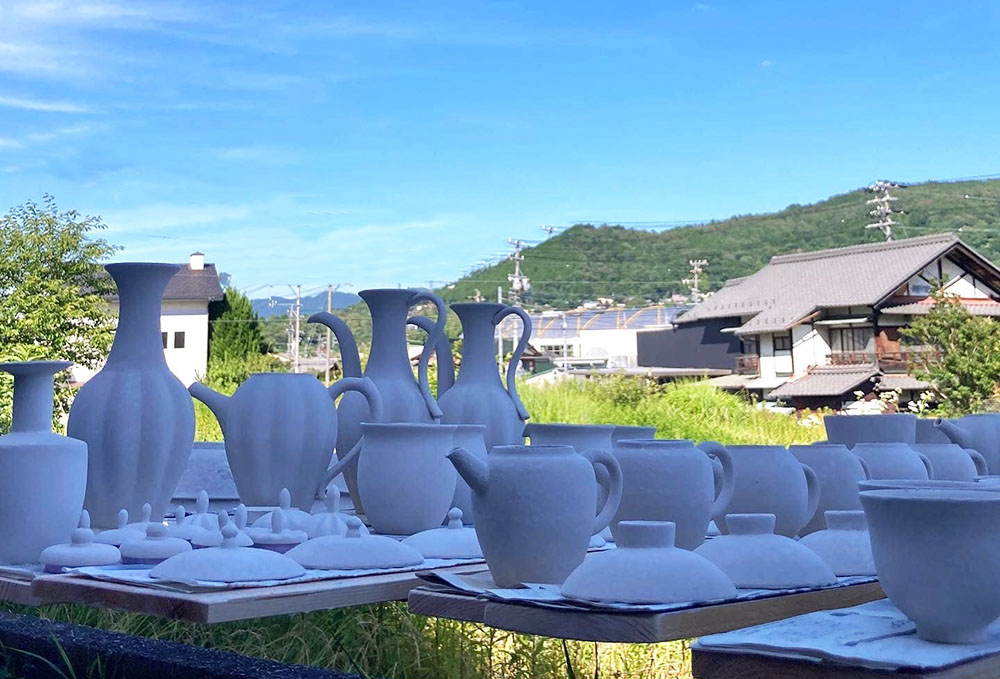 楽天市場】快山窯 青白磁 青海波柄 6寸皿 2枚桐箱入りセット 小皿 銘々