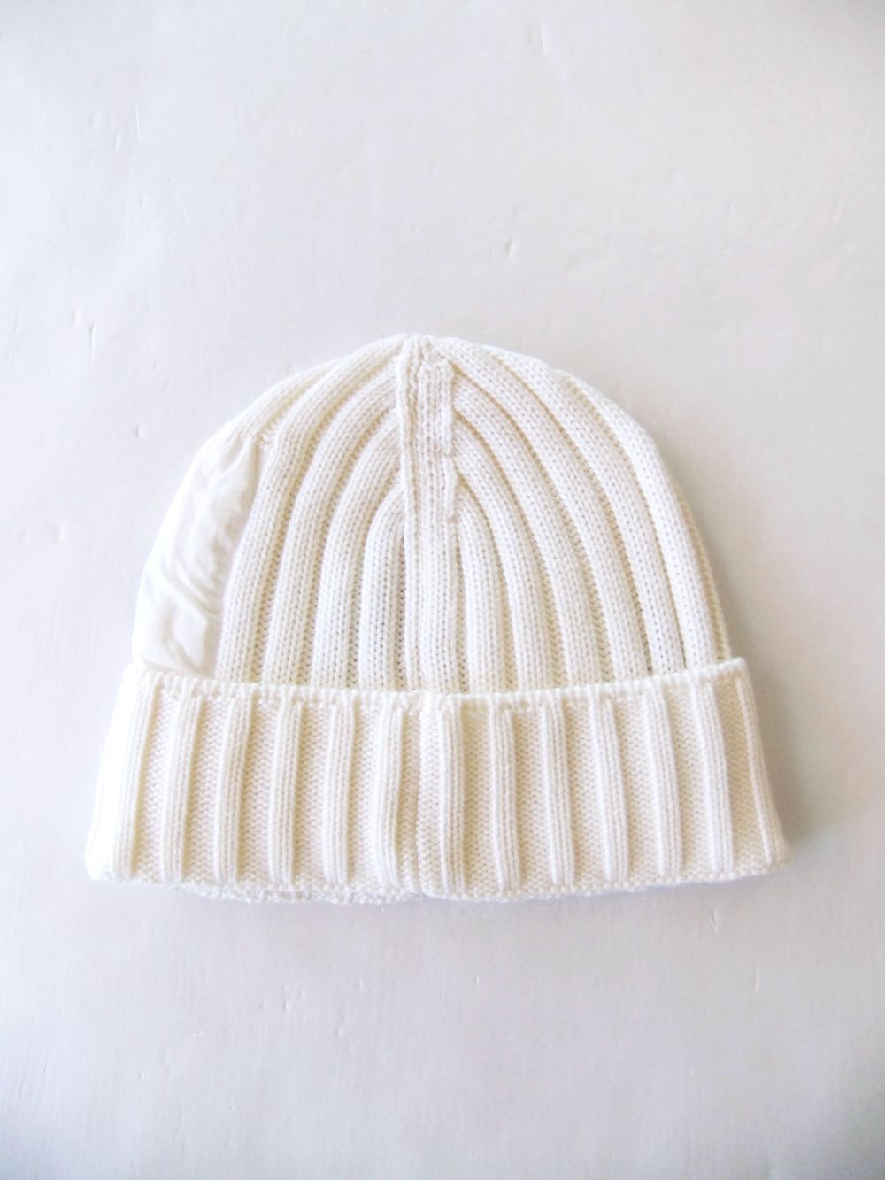 C.P. COMPANY - EXTRA FINE MERINO WOOL LENS BEANIE レンズ ゴーグル