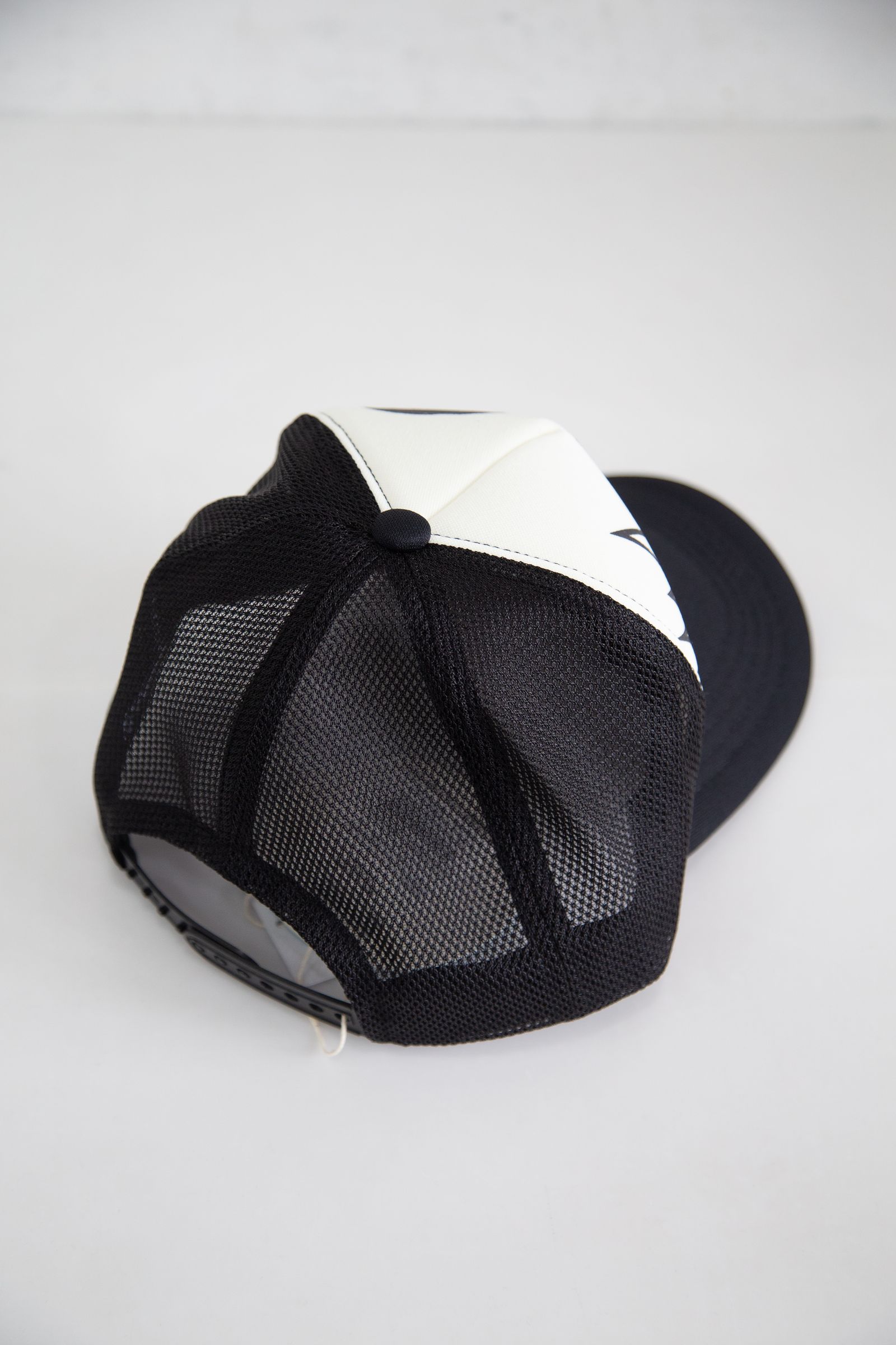 HYSTERIC GLAMOUR - BORN TO LOSE メッシュキャップ / ブラック | Tempt