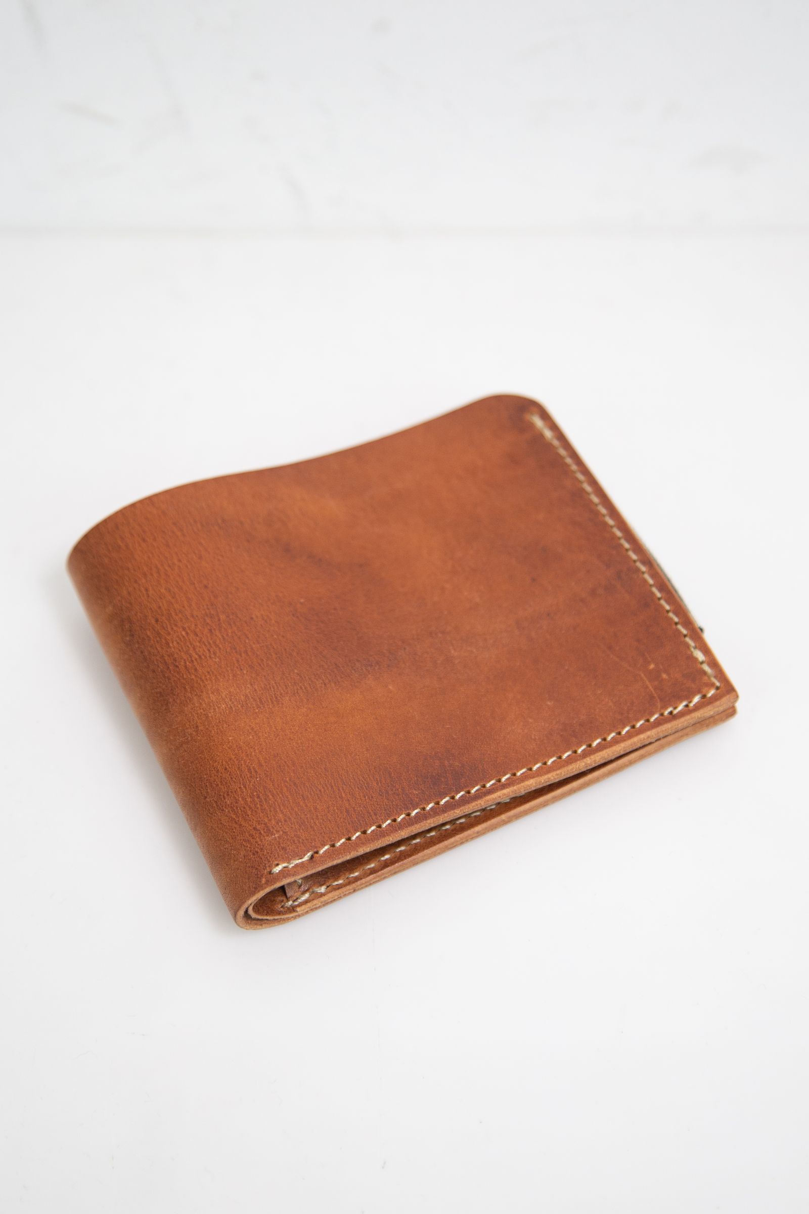 ISAMU KATAYAMA BACKLASH - イタリアンダブルショルダー二つ折り財布