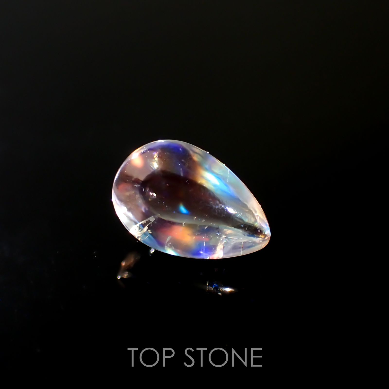 レインボームーンストーン(宝石名ラブラドライト) マダガスカル産