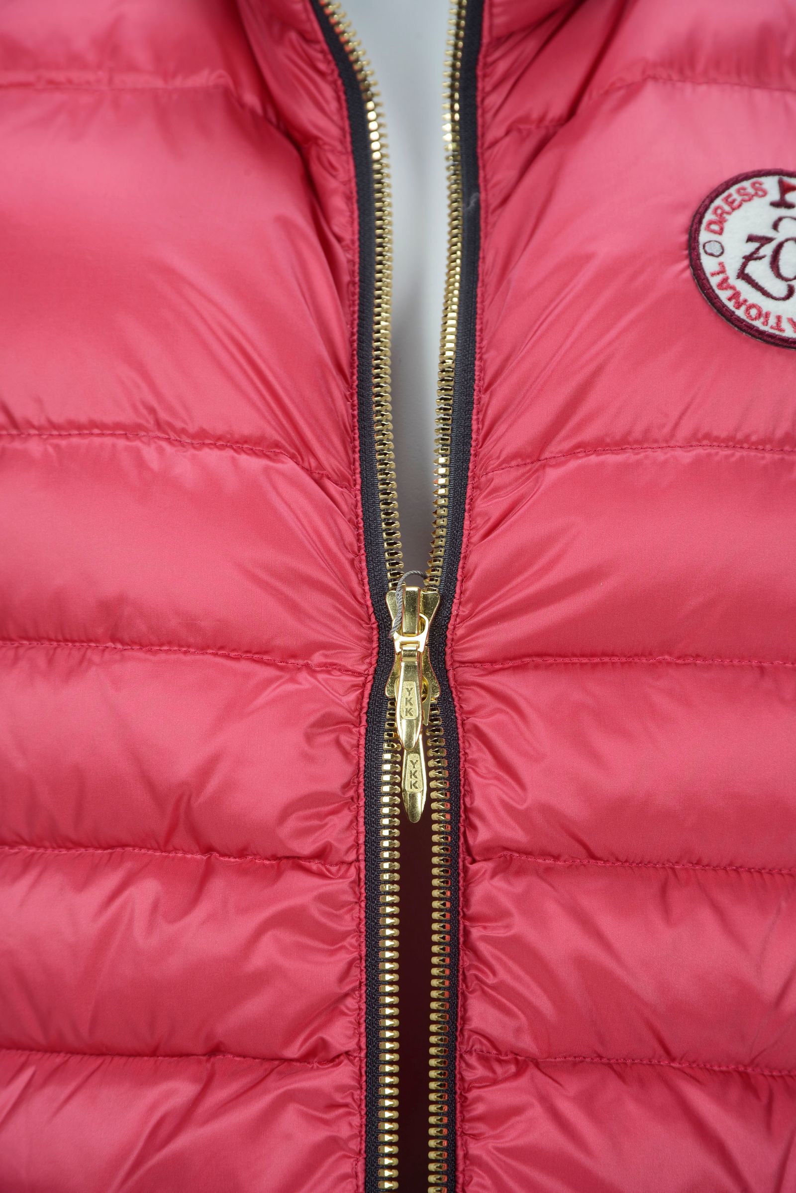 ZOY - エレガントダウンベスト | レッド | レディース | ゴルフウェア