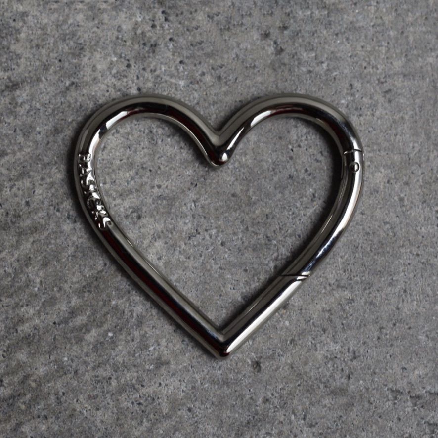 BASICKS - 【残りわずか】Heart Carbiner | ACRMTSM ONLINE STORE