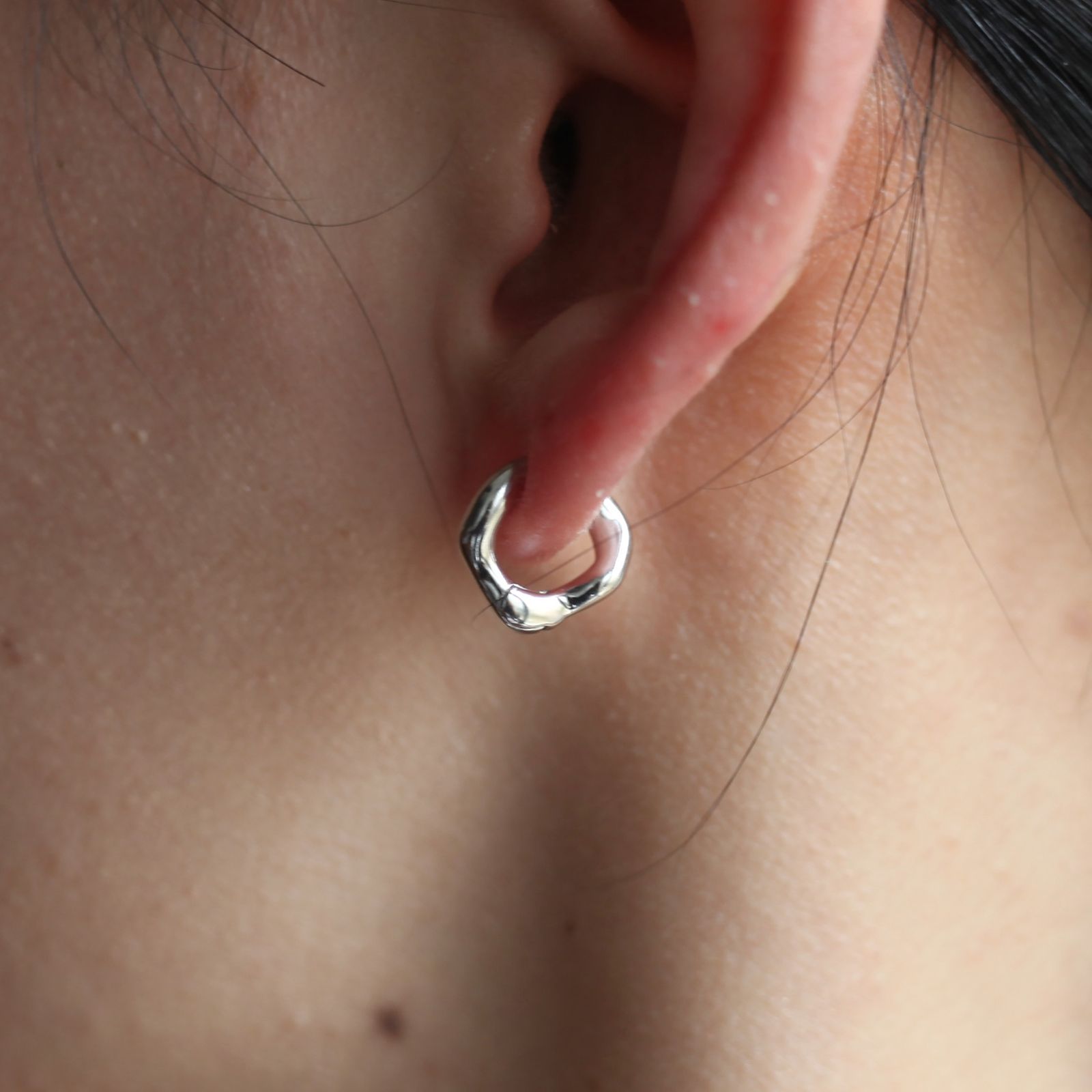 MARIA BLACK - 【残りわずか】Anil Huggie 0.6cm(SILVER) | ACRMTSM