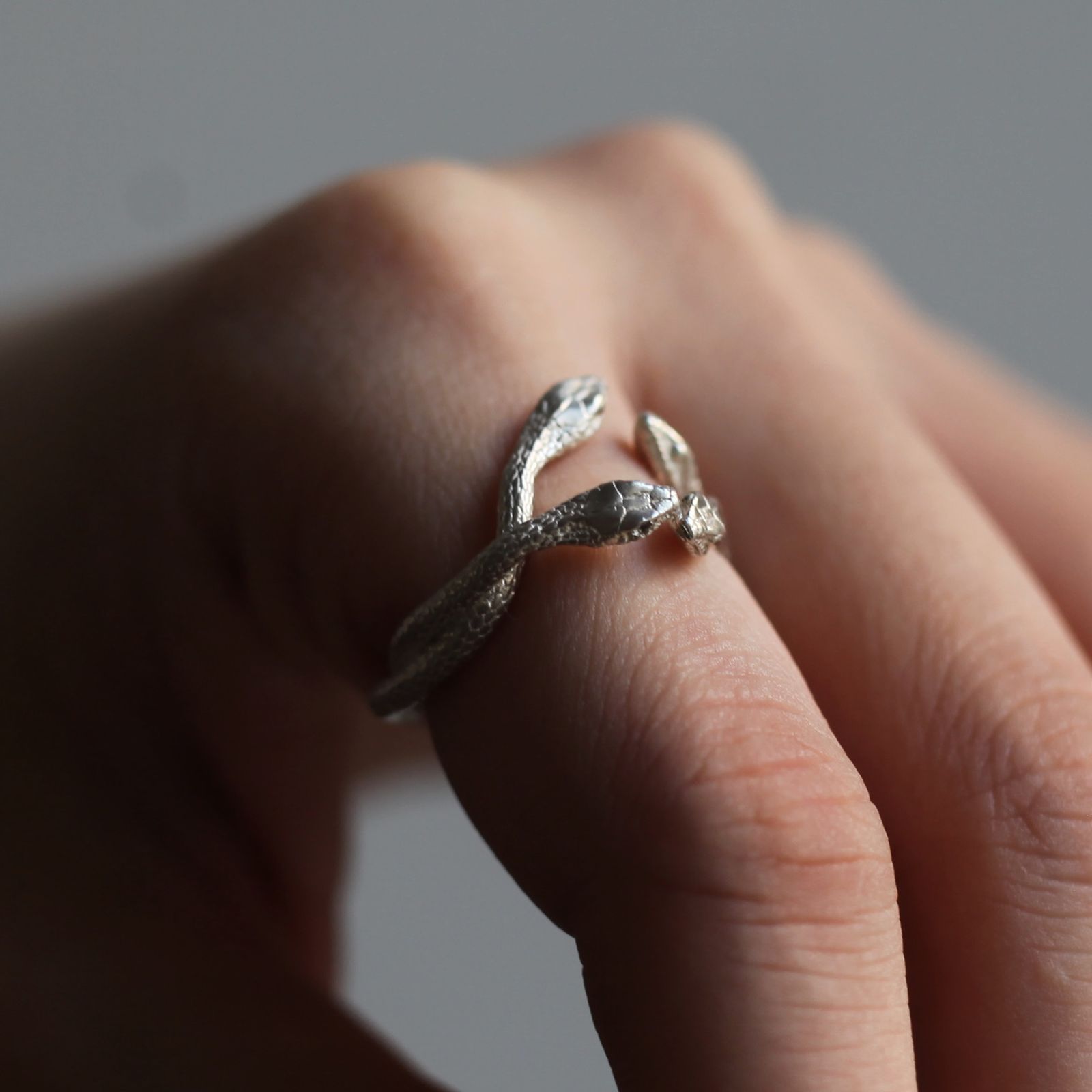 ELCAMI - 【お取り寄せ注文可能】メデューサ蛇リング(SILVER/ダイヤ