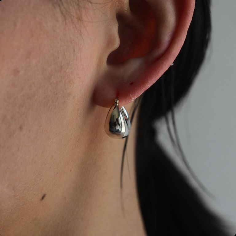 PREEK - 【残り一点】Moon Hoop Earrings(両耳用） | ACRMTSM ONLINE STORE