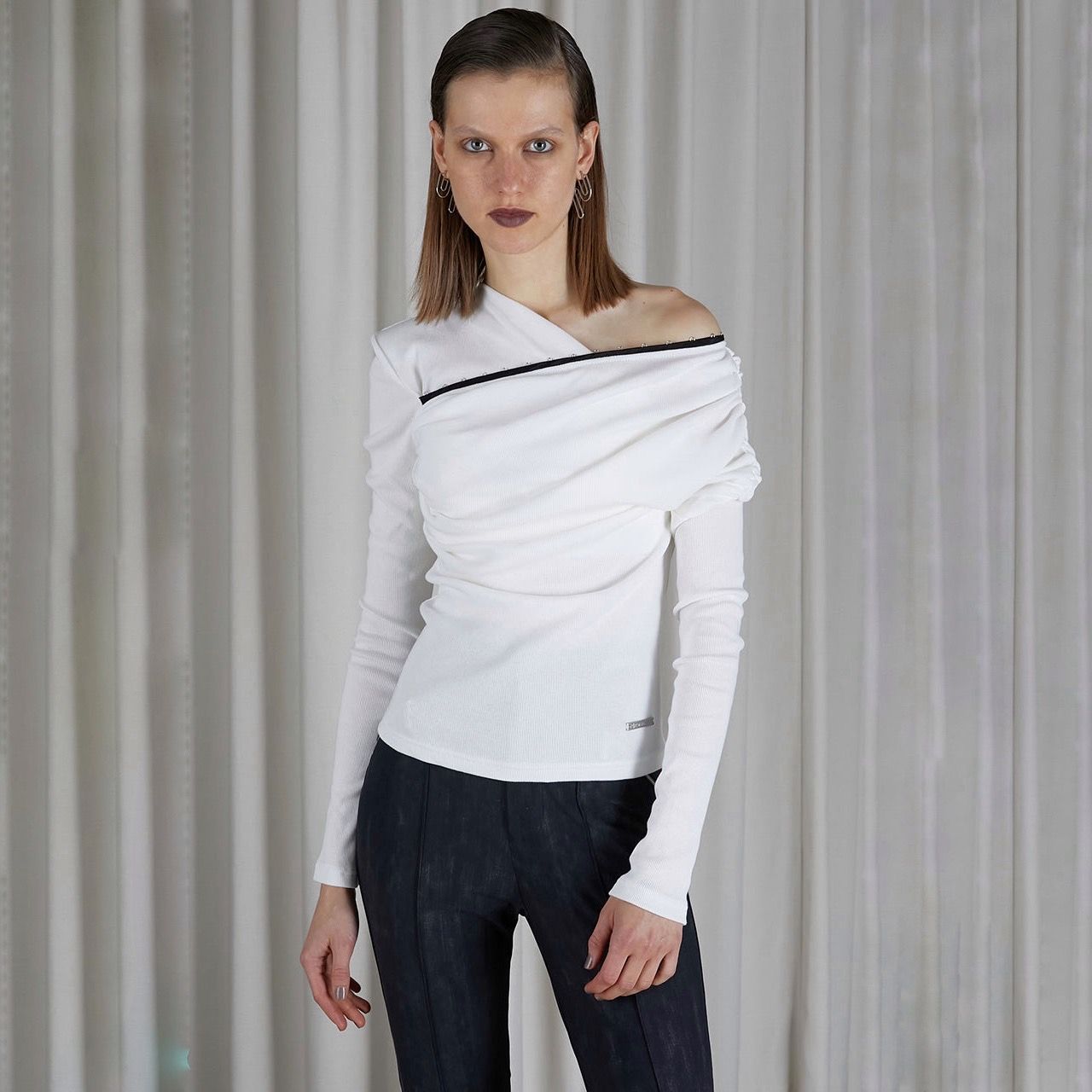 PRANK PROJECT - 【残り一点】One Shoulder Hook Eye Top | ACRMTSM