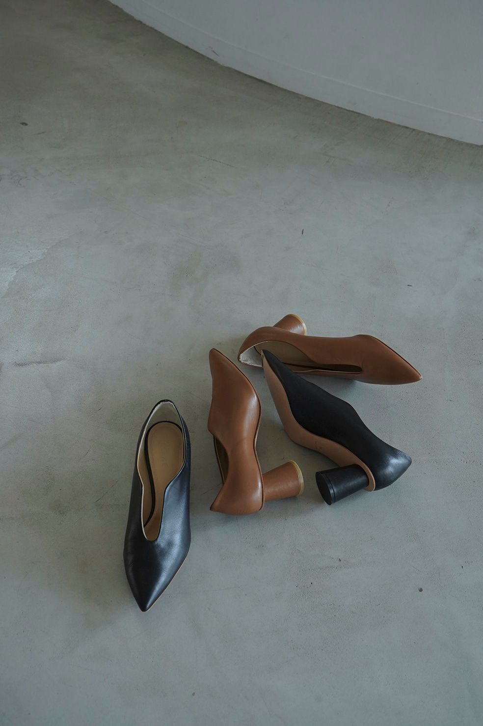 CLANE - ウェーブスクエアパンプス - POINTED WAVE PUMPS | ADDICT WEB