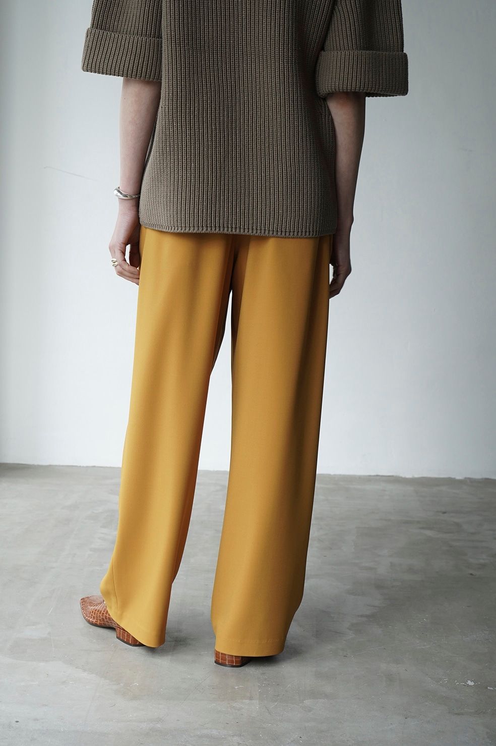 CLANE - 【22AW】ベーシックタックパンツ - BASIC TUCK PANTS - KHIKI
