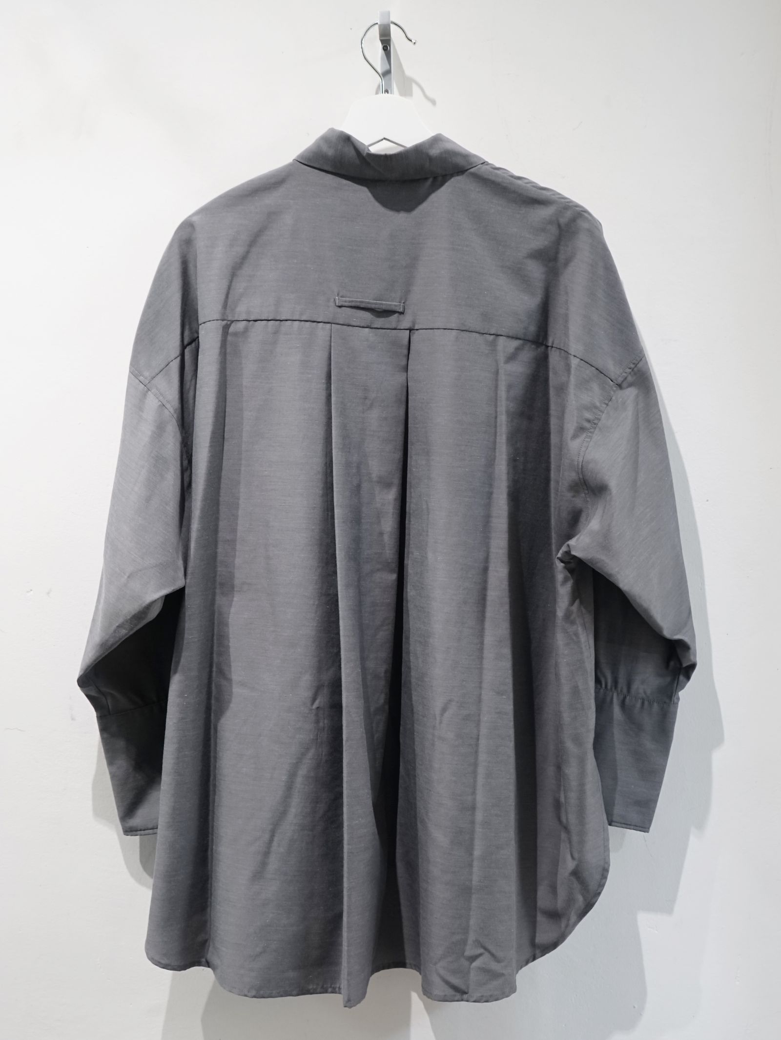 ETRE TOKYO - ライトタンブラーオーバーサイズシャツ - GREY | ADDICT