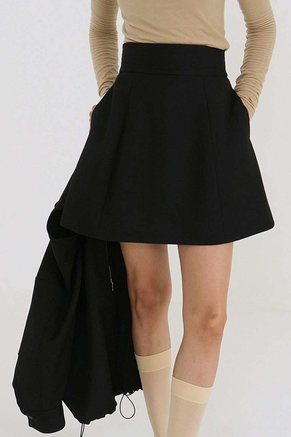 CLANE - ミニスカート - WIDE BELT CONSTRUCTIVE MINI SKIRT - BLACK