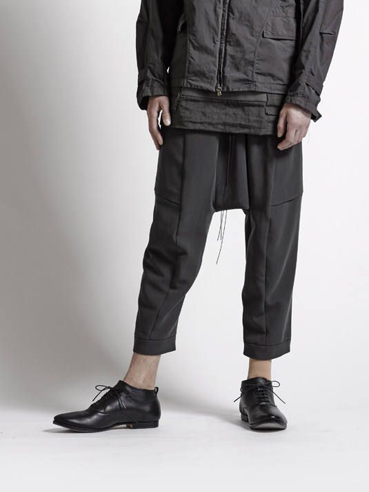 The Viridi-anne - 強撚二重織りサルエルクロップドパンツ | ADDICT