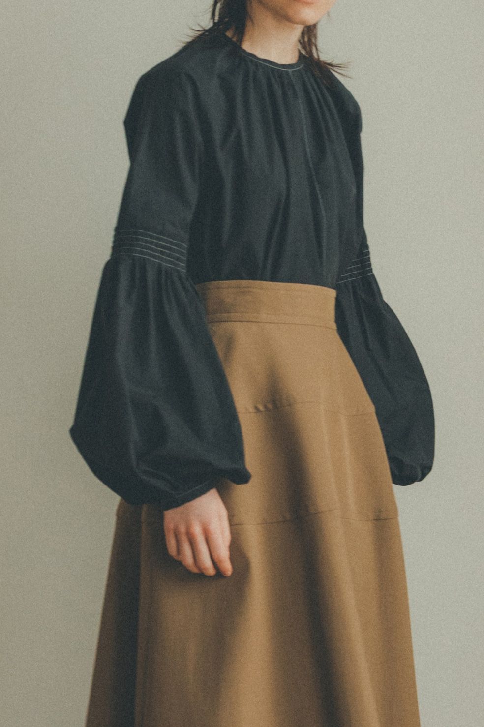 CLANE - シャーリングパフスリーブトップス - SHIRRING PUFF SLEEVE